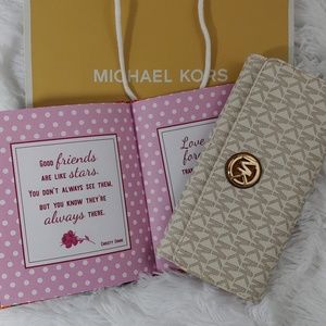 Michael Kors clutch